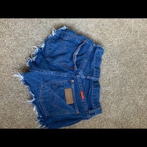 Wrangler cut off shorts